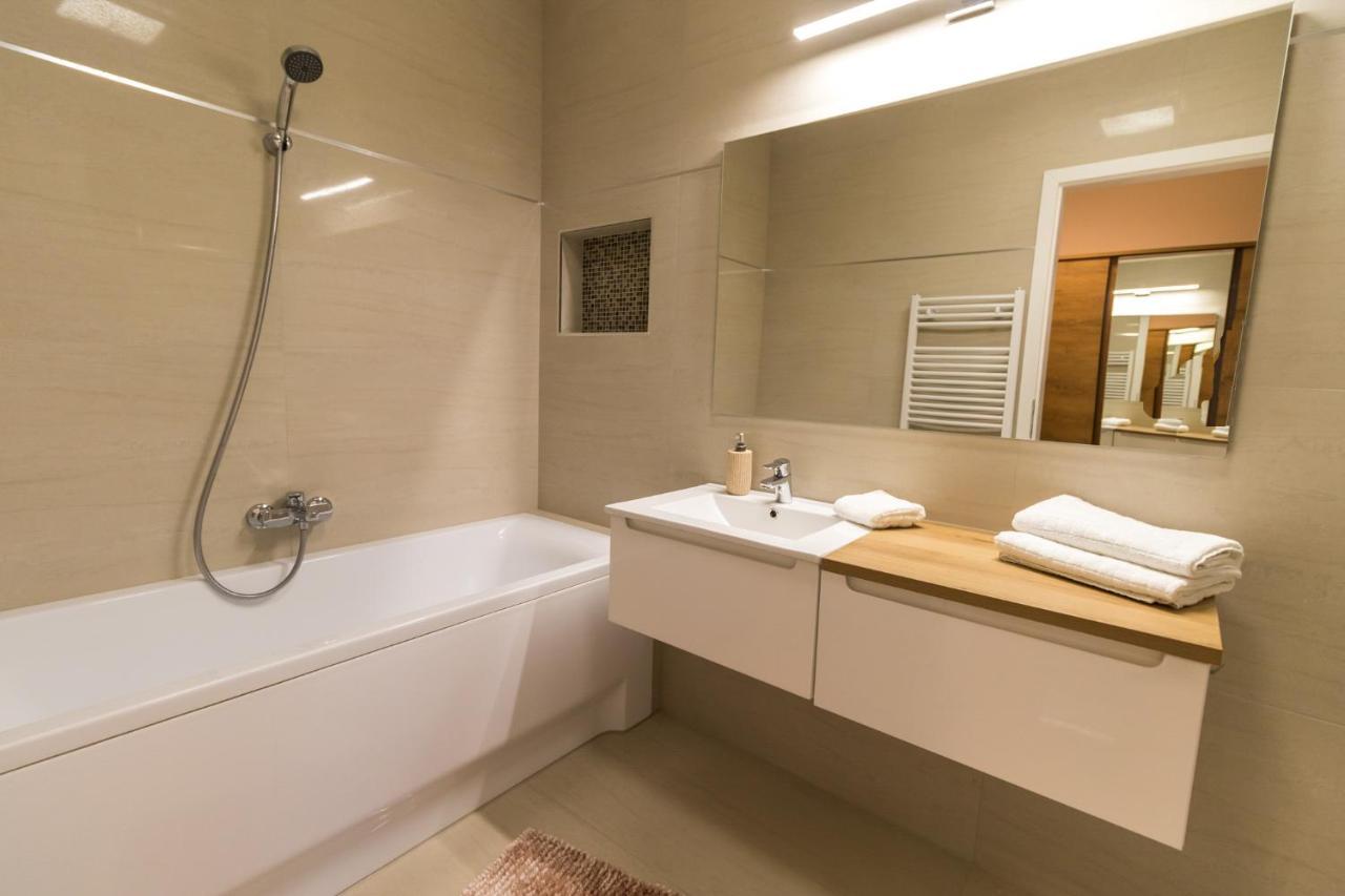 Thermal Lux Weninger Apartman Kiskunhalas Εξωτερικό φωτογραφία